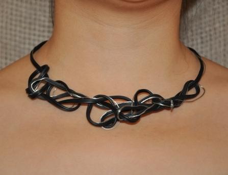 UnikAAA halskæde i sort og aluminium